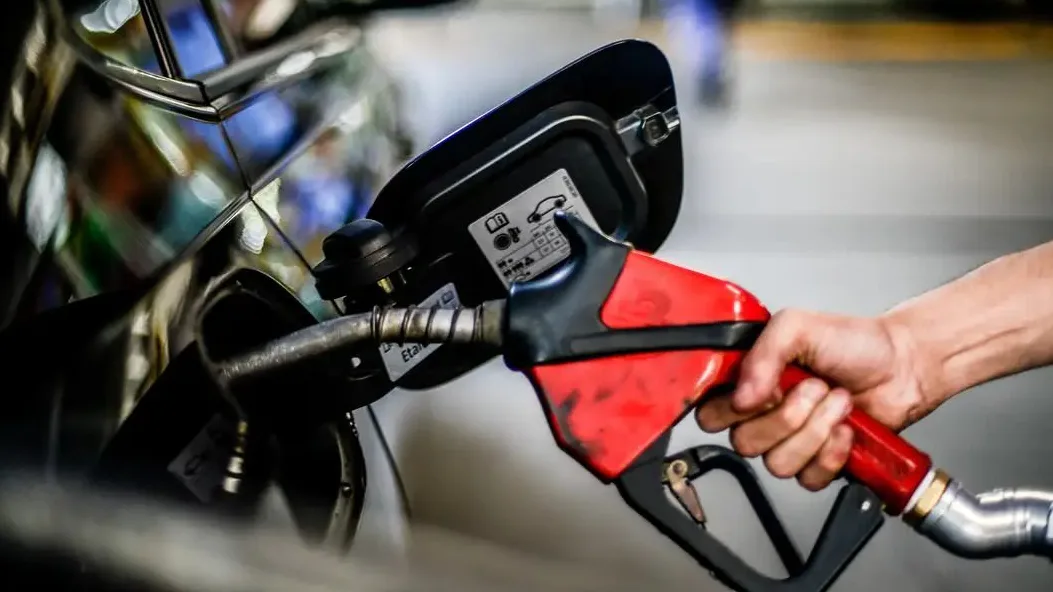 Governo prorroga subsídio ao diesel por mais 30 dias