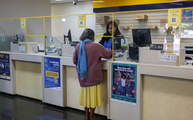 Correios atendem 1,3 milhão de aposentados sobre débitos indevidos