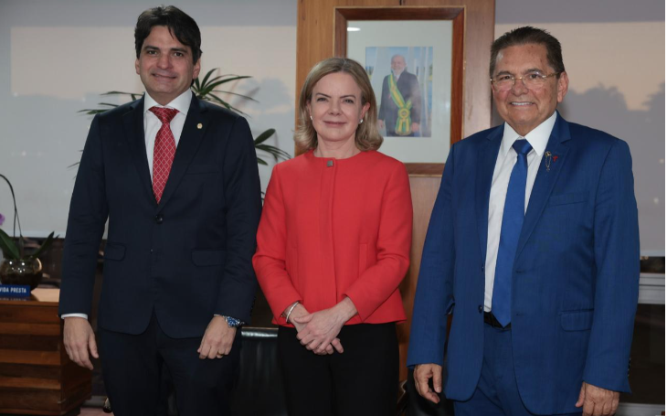 Arte da Guerra: Adriano bota faca nos dentes e sai da teoria à prática