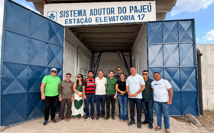 Murilo Galdino comemora reta final de obras da Adutora do Pajeú em Teixeira