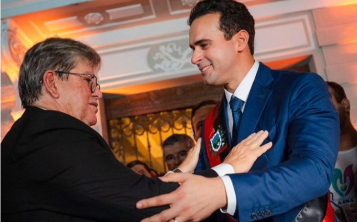 João Azevêdo se despede do governo com emoção e fala em “dever cumprido”