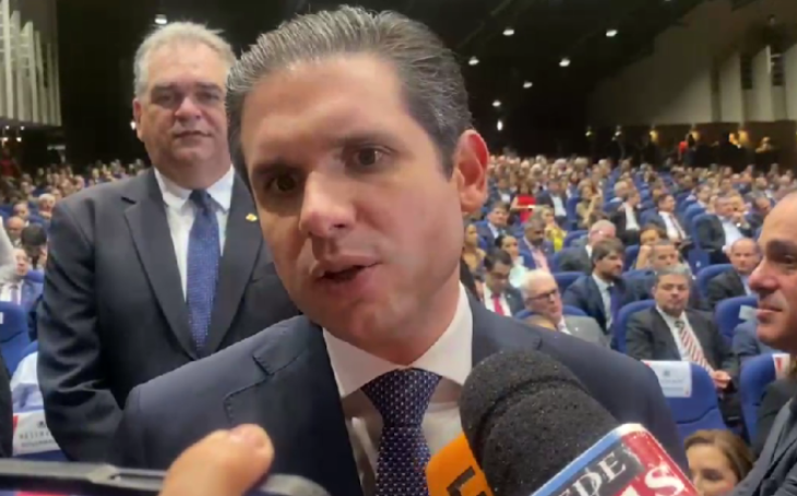 Apesar de flertes de Cícero e oposição, Hugo mantém defesa da “unidade”