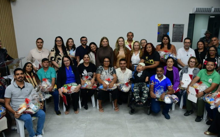 Governo do Estado distribui alimentos arrecadados no 40º Salão do Artesanato com entidades filantrópicas