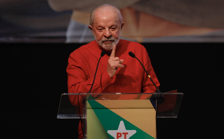 Lula diz que conversa com Trump exige cautela: "Tenho um limite de briga com o governo americano"