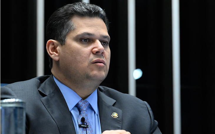 Davi adia sabatina e votação da indicação de Jorge Messias ao STF