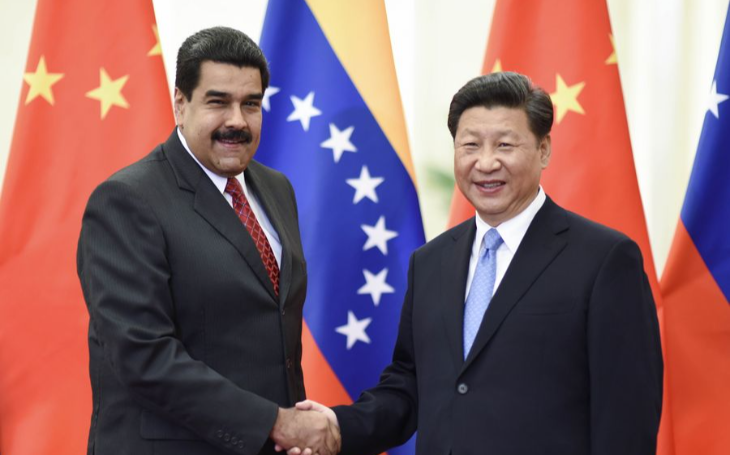China pede que EUA libertem Maduro imediatamente