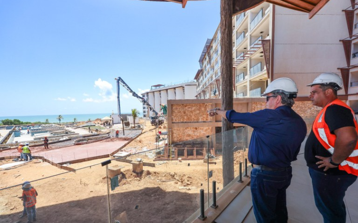João Azevêdo visita obras do Polo Turístico Cabo Branco e acompanha ritmo das construções