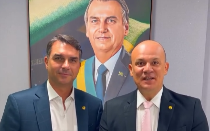 Flávio Bolsonaro confirma presença em evento do PL, em João Pessoa; veja a data