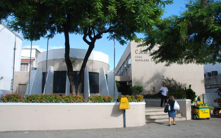 Câmara de João Pessoa aprova projeto de lei que proíbe mulheres trans em competições femininas; entenda