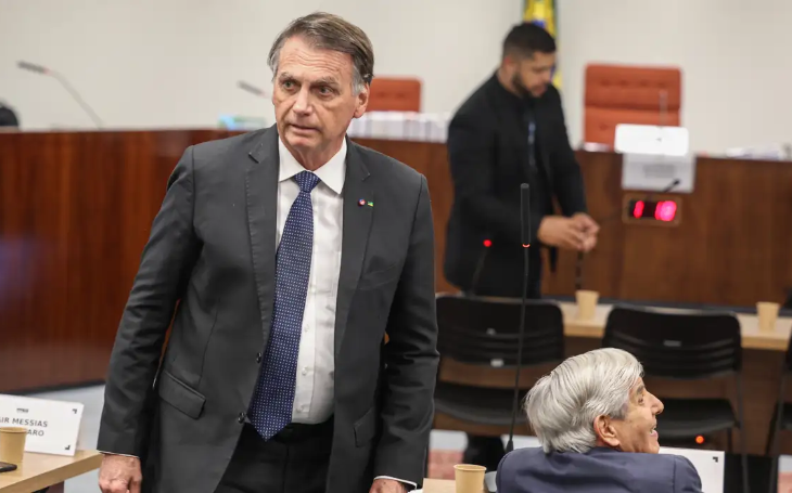 Defesa de Bolsonaro recorre contra prisão domiciliar