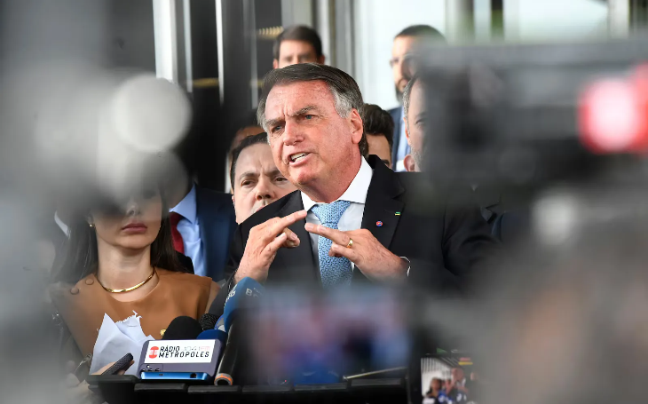 Parecer da anistia pode reduzir pena de Bolsonaro e mantê-lo em prisão domiciliar