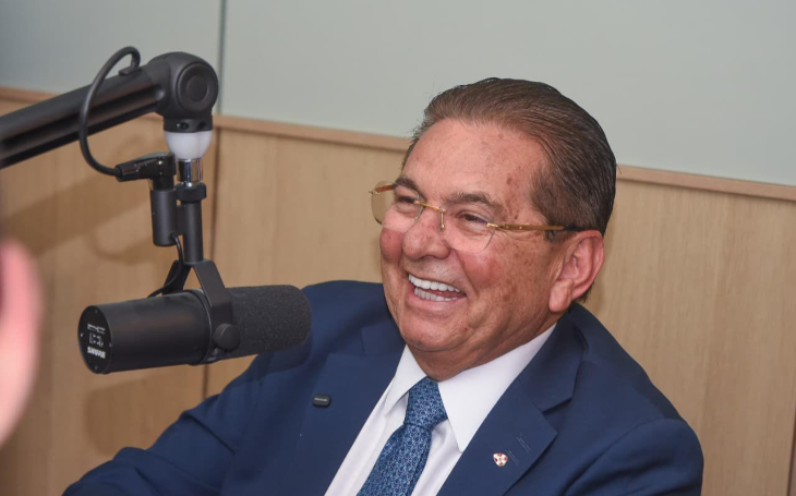 Adriano Galdino reafirma pré-candidatura ao Governo da Paraíba e celebra desempenho em “carreira solo”