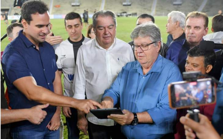 João Azevêdo entrega novo sistema de iluminação do Amigão