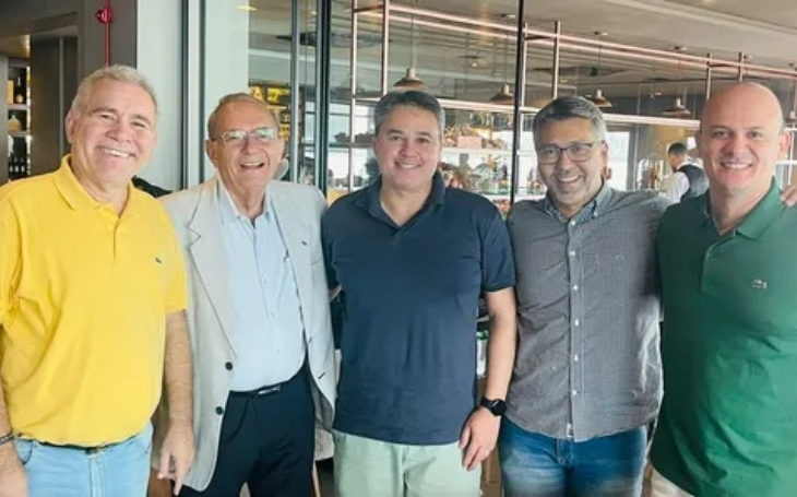 Queiroga abre as portas para Efraim, mas condiciona a palanque para Bolsonaro