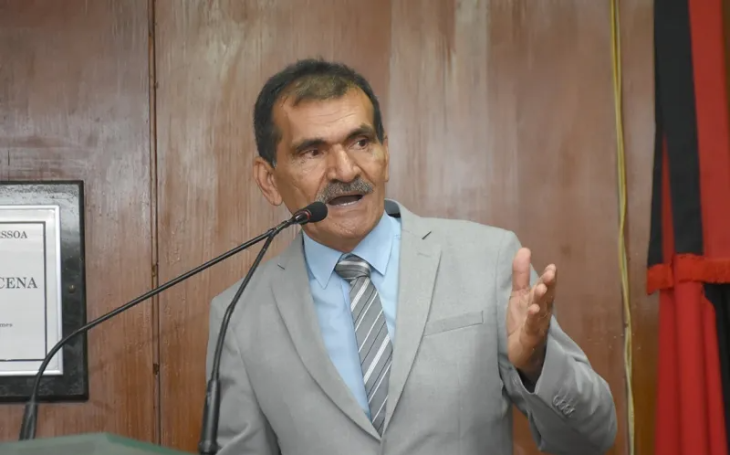 Vereador cobra Câmara de João Pessoa por carro desemplacado, mas veículo tem 3 multas dele não pagas