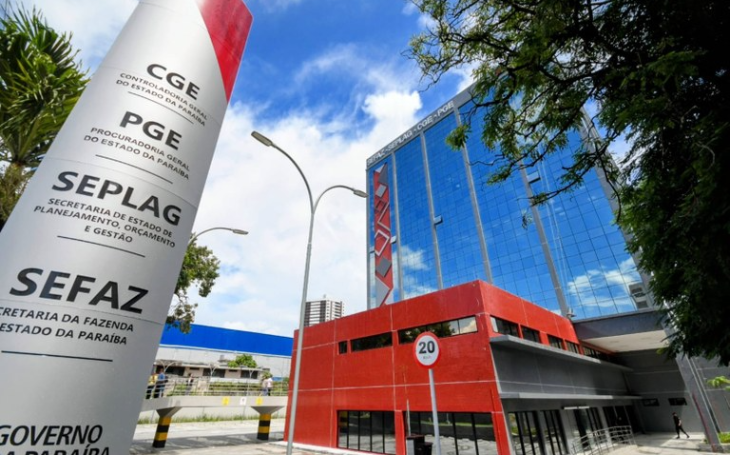 João Azevêdo inaugura nova sede de secretarias e diz que prédio será o coração da gestão fiscal do Estado