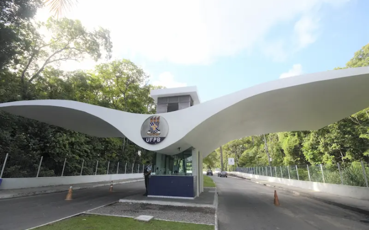 Professores da UFPB, UEPB, UFCG e IFPB paralisam atividades contra reforma administrativa e por melhorias