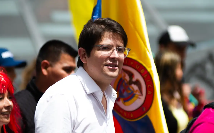 Morre Miguel Uribe, pré-candidato à presidência da Colômbia