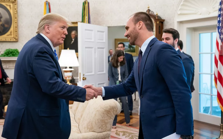 Eduardo Bolsonaro diz que recebeu com "pesar" decisão dos EUA de retirar sanções contra Moraes