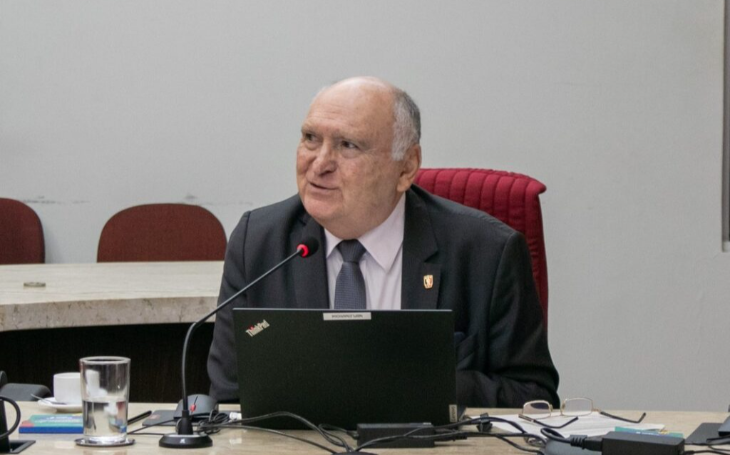 Nominando Diniz anuncia antecipação de aposentadoria e Deusdete deve ser indicado ao TCE-PB