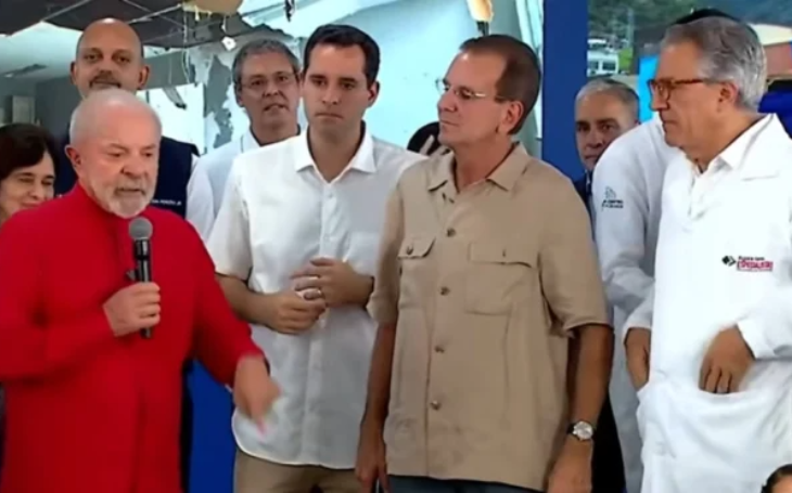 Lula diz ter proibido vinda de assessor de Trump até que EUA liberem visto de Padilha