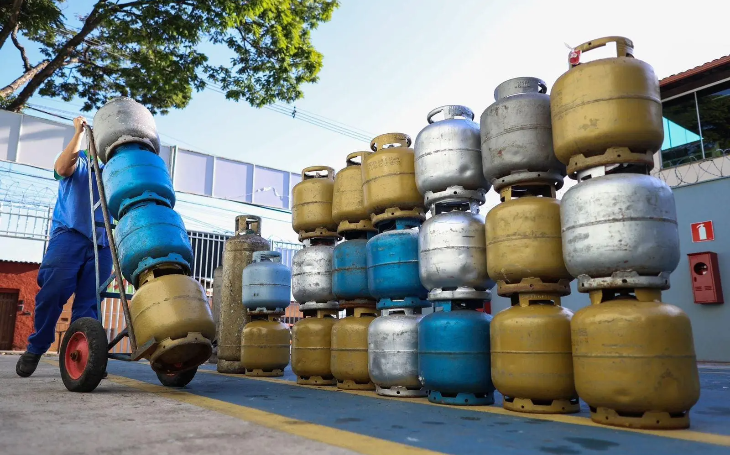 Preço do gás de cozinha terá aumento de 5% na Paraíba a partir de segunda-feira (15)