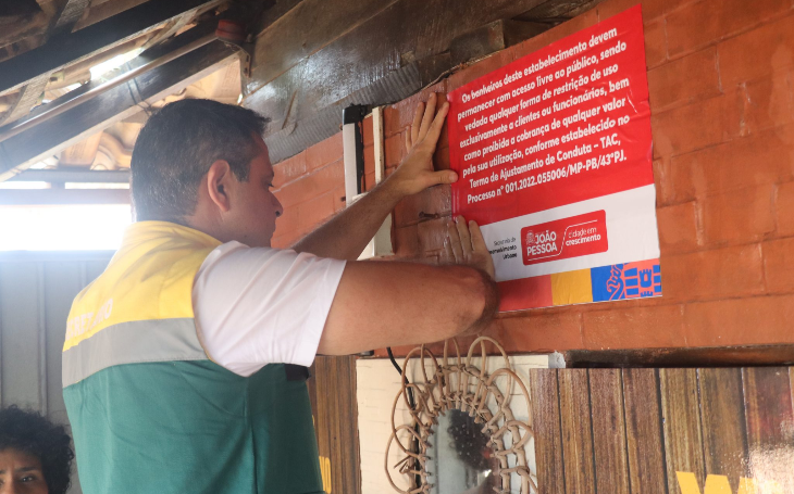 Banheiros de quiosques da orla podem ser usados gratuitamente, garante prefeitura