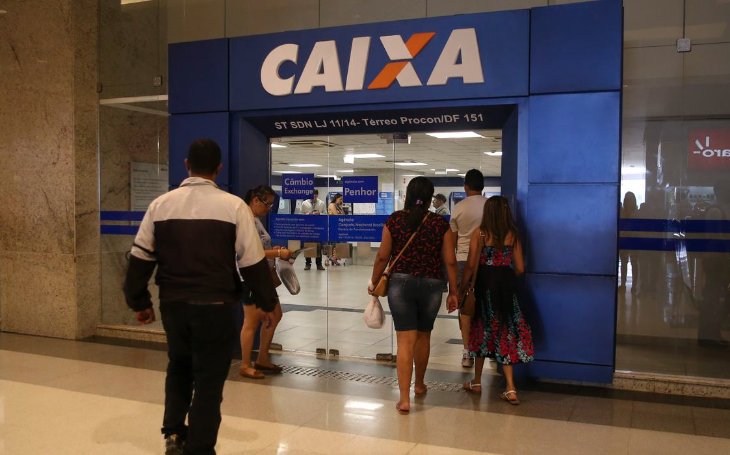 Caixa libera abono salarial para nascidos em julho e agosto