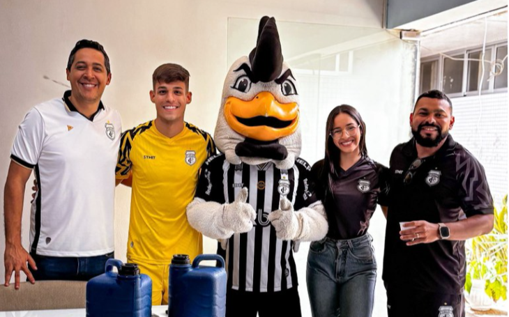 Mascotes de clubes de futebol e basquete levam alegria às crianças no Hospital de Trauma de Campina Grande