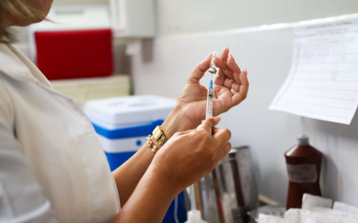 Saúde do Estado prorroga estratégia de vacinação contra o HPV para adolescentes de 15 a 19 anos