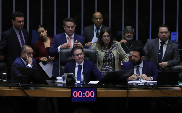 Câmara aprova PL que simplifica regras para licenciamento ambiental