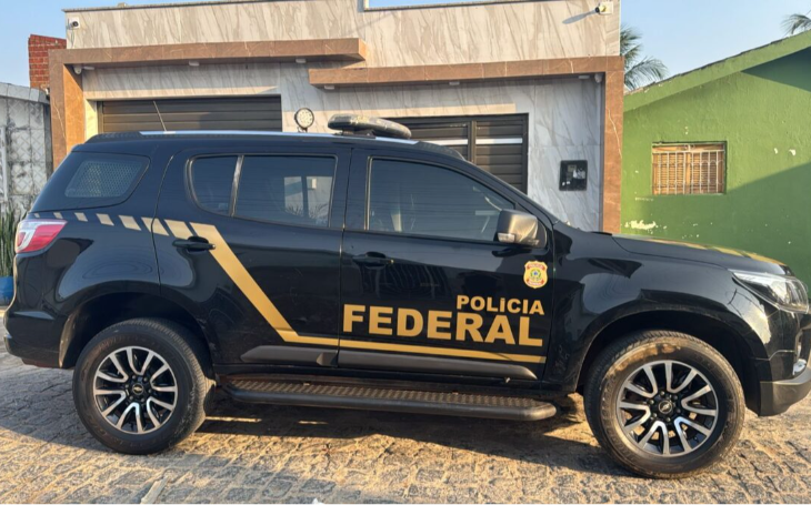 Polícia Federal cumpre mandados de busca em operação contra crime eleitoral em Cruz do Espírito Santo