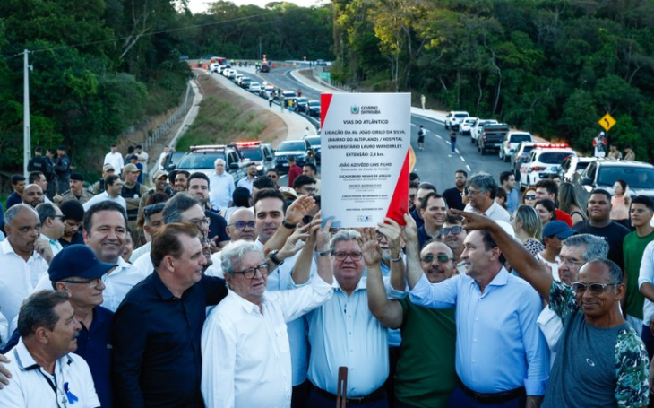 João Azevêdo inaugura via que liga Altiplano ao Hospital Universitário