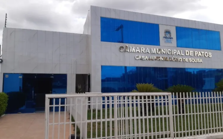 Juíza anula recondução de presidente da Câmara de Patos e determina nova eleição