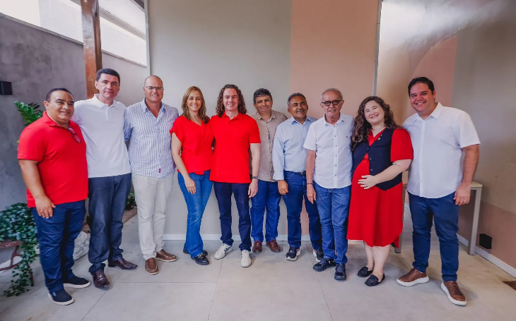 Cícero Lucena anuncia filiação ao MDB