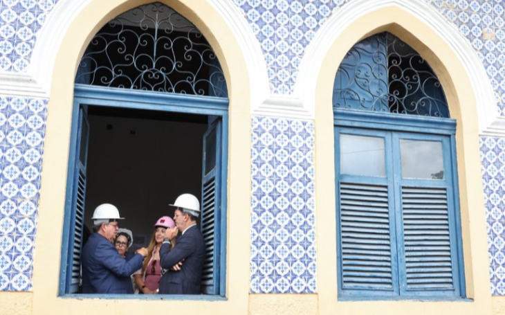 João Azevêdo inspeciona obra do Casarão dos Azulejos e destaca ações do Governo na revitalização do Centro Histórico de João Pessoa