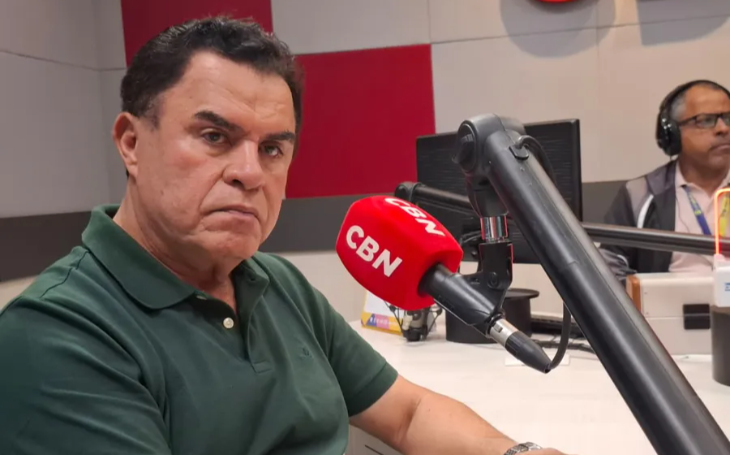 Santiago minimiza posição de Felipe Leitão