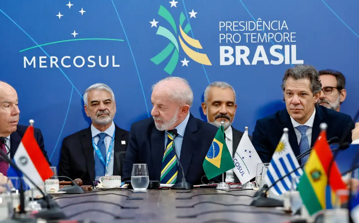 Intervenção na Venezuela seria catástrofe humanitária, diz Lula