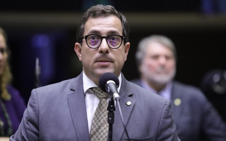 Gervásio Maia deixa PSB e anuncia filiação ao PCdoB