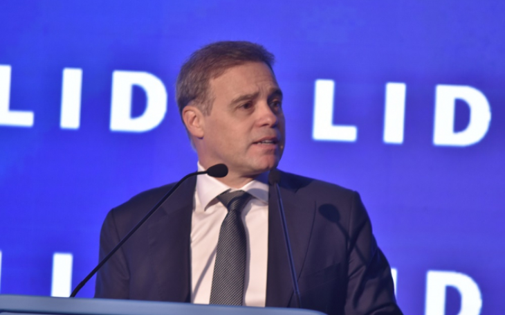 Mendonça critica ativismo judicial e defende autocontenção da Justiça