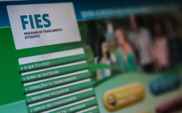 Fies: pré-selecionados devem complementar inscrição até esta terça