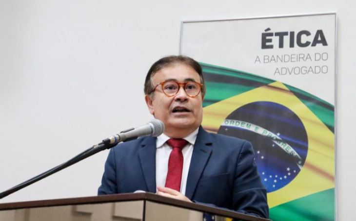 Harrison vê “retrocesso” em lacração de celulares em julgamento no STF