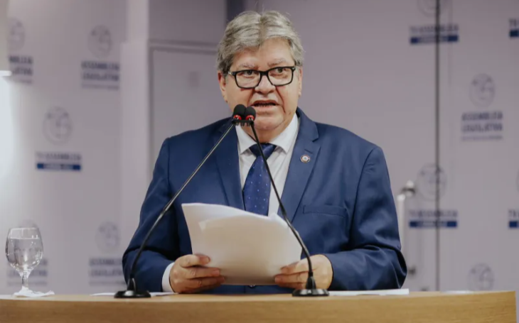 Governador João Azevêdo passará por cirurgia na vesícula neste domingo, em João Pessoa