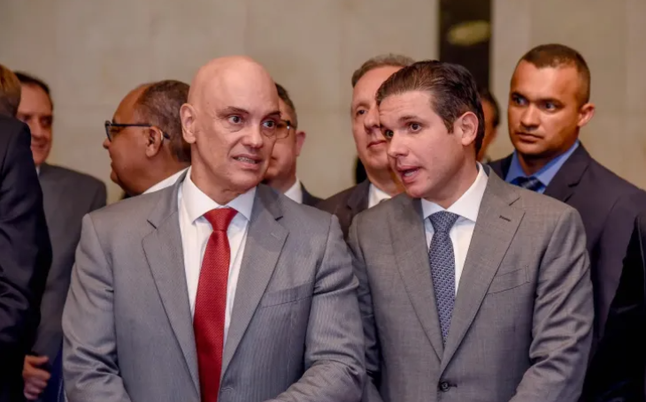 Hugo Motta consulta ministros do STF sobre anistia