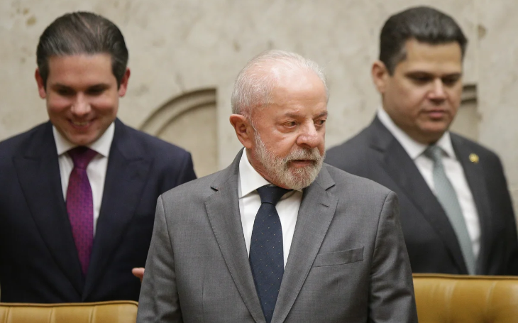 Crise de cúpulas do Congresso com líderes do PT desafia Planalto