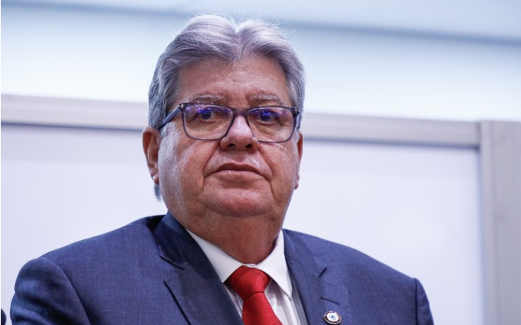 João reage a cobranças por chapa: “O cidadão não está preocupado com 2026”