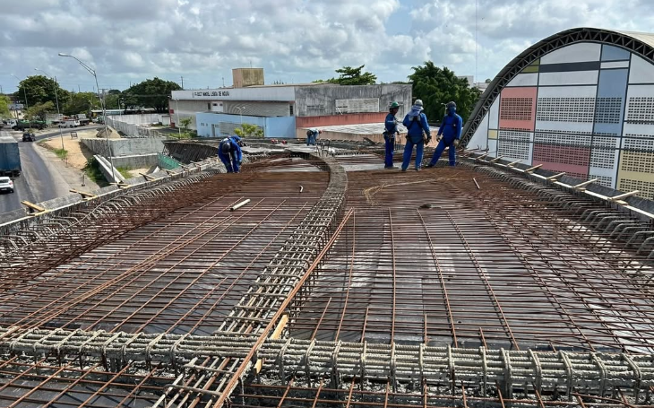Viaduto do Bairro das Indústrias deve ser entregue em março; veja fotos