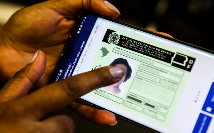 Lei que cria CNH gratuita para população de baixa renda é sancionada