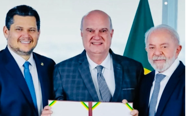 Ex-secretário de Veneziano, Alex Azevedo é nomeado por Lula para a ANTT