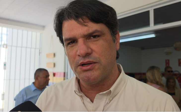 Leo Bezerra “abre o coração” e diz não saber se Cícero irá realmente deixar cargo